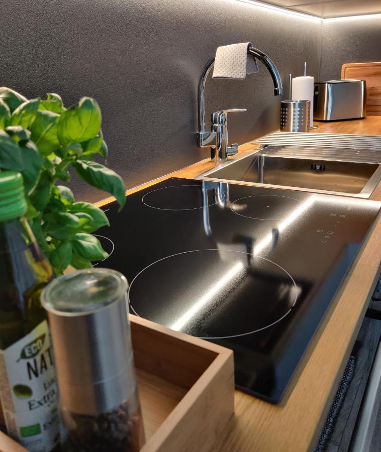 Trendy Apartment In The Heart Of Green Lahti, Free Parking ภายนอก รูปภาพ